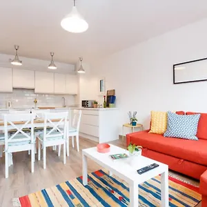 Stylish Soundproof Temple Bar Square Apartment