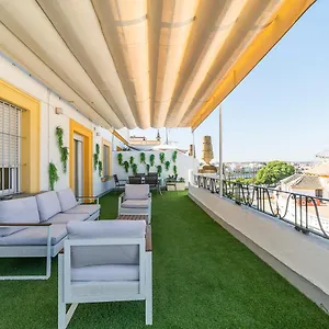Trendy Penthouse By The Bullring Apartment