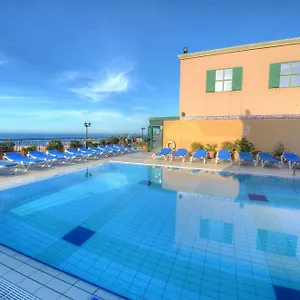 Golden Tulip Vivaldi 4* San Ġiljan